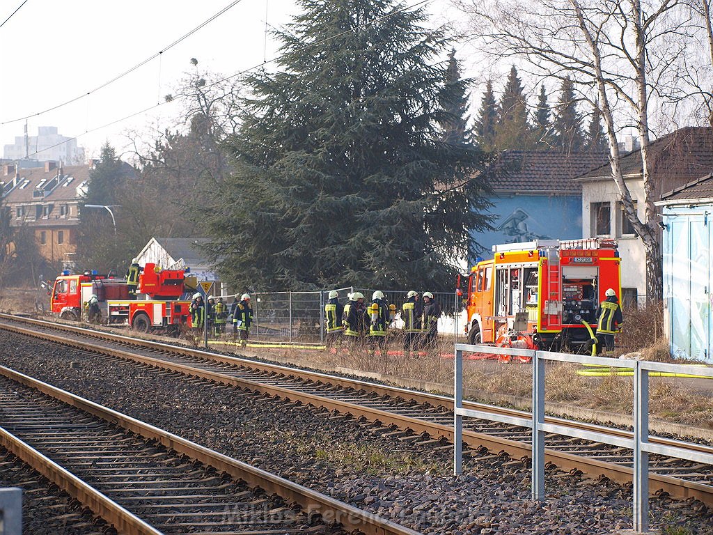 Feuer in leerstehenden Firmengebaeude Koeln Ostheim P66.JPG